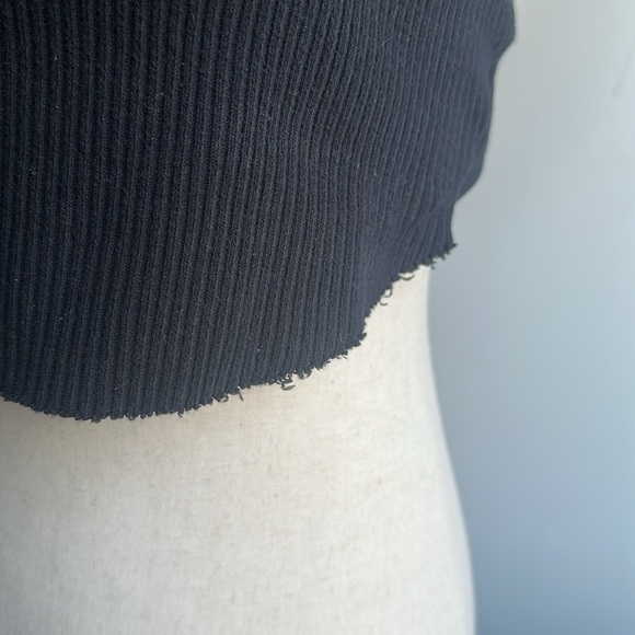 Black Ribbed Crop Top - Picture 2 of 5